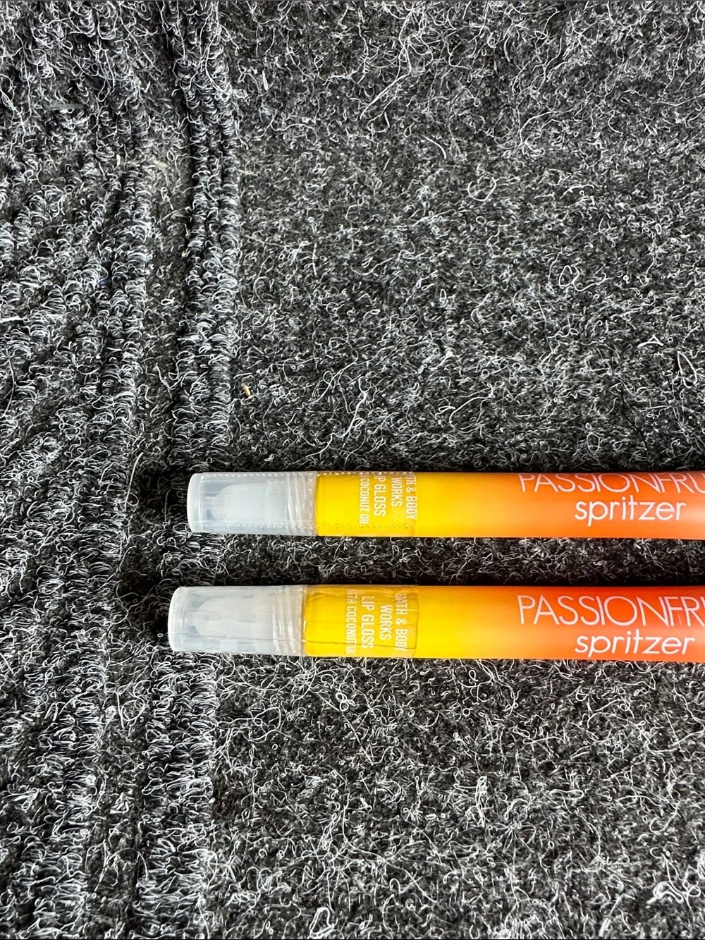 Bath & Body Works Passionfruit Spritzer Lip Gloss